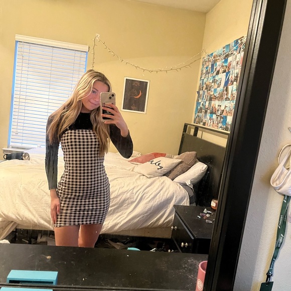 Black and White Checkered Mini Dress - Picture 4 of 5
